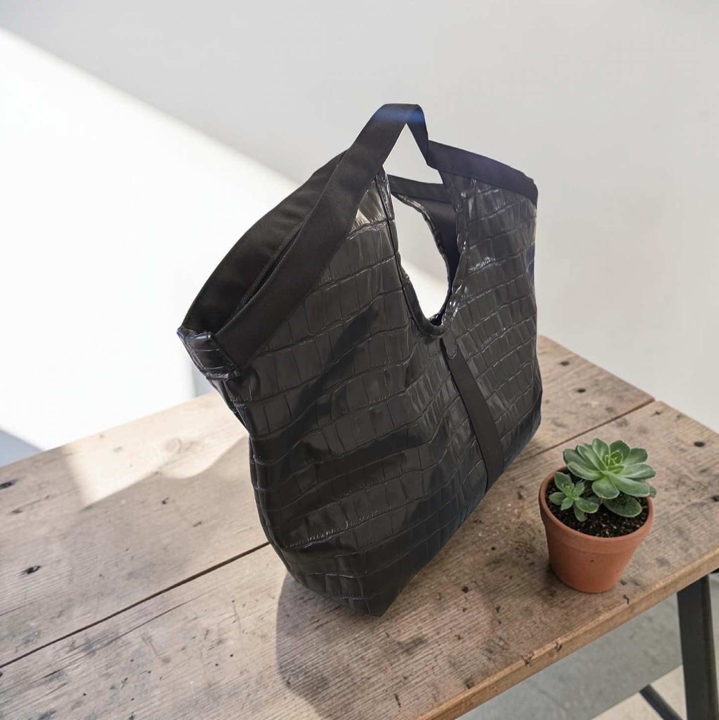 The Lily Tote