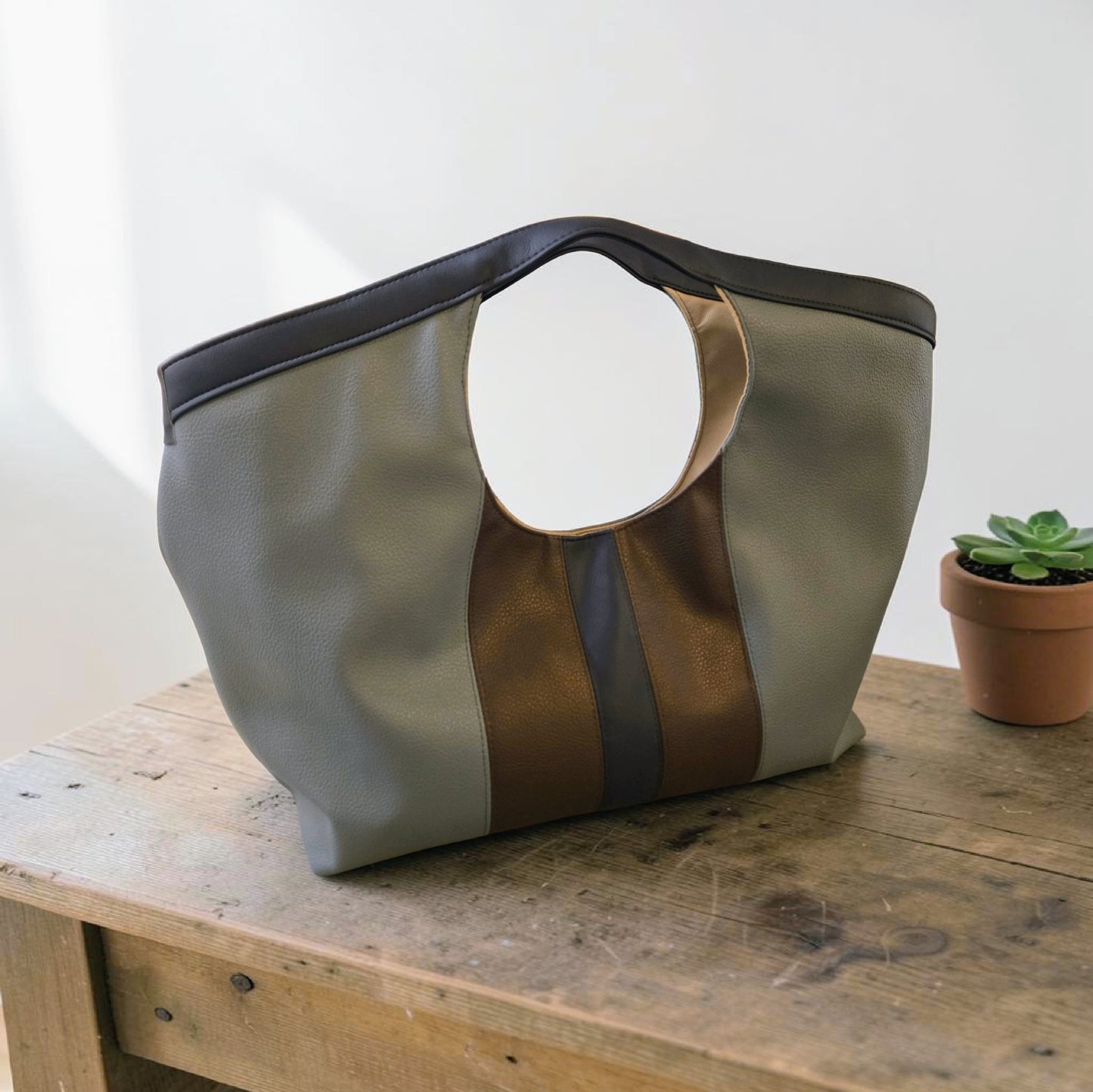 The Lily Tote
