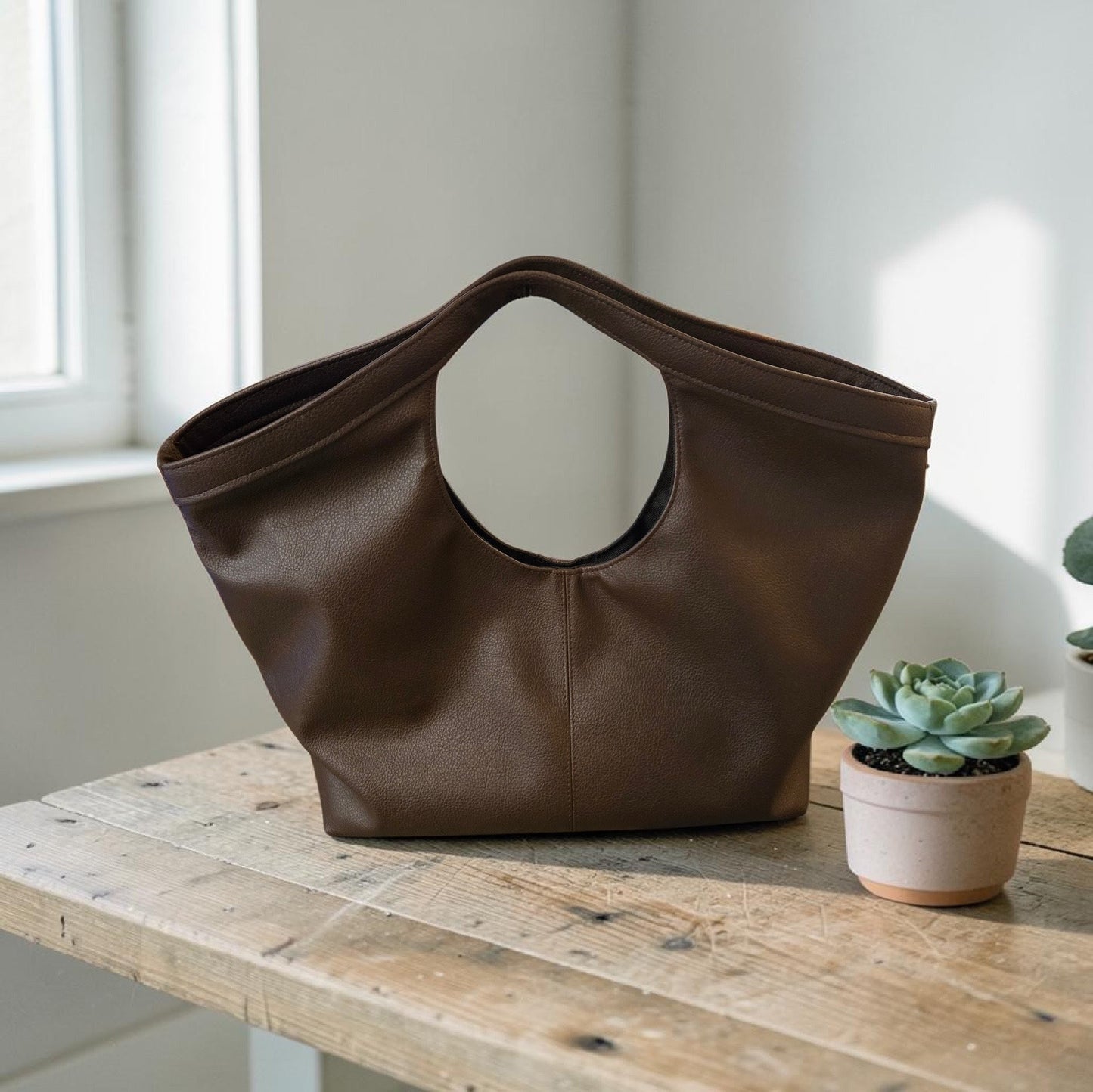The Lily Tote